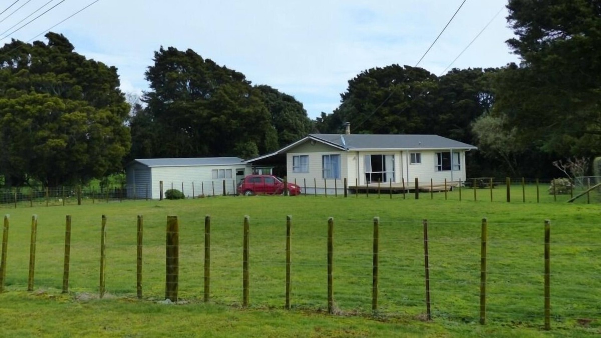 Te Horo House | Peaceful Rural Setting