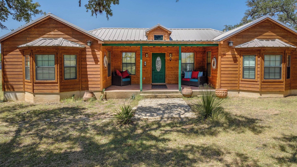 Bandera House | Peaceful & Secluded Bandera Home w/Deck & Grill!