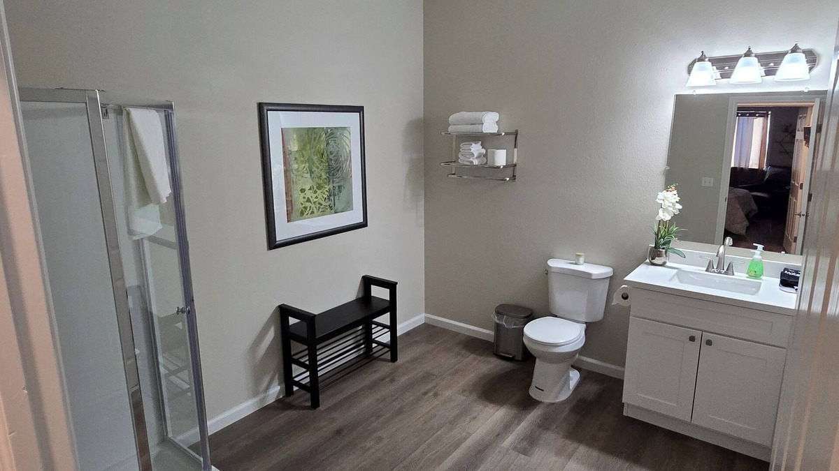 Pahrump House | Peaceful Serene Desert Retreat 3-Bedroom, 2-bath in Pahrump, NV with amenities