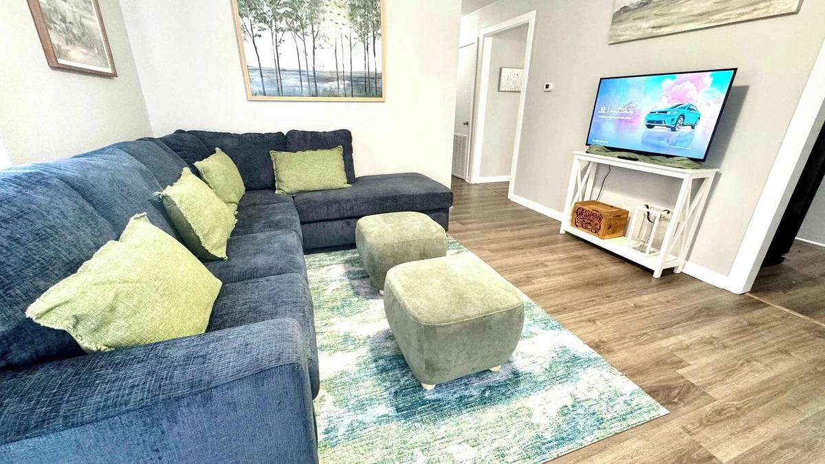 Nederland House | Peaceful Soothing Greens 3 BR 1BA