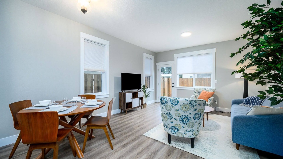 Carlton House | Peaceful Sophistication