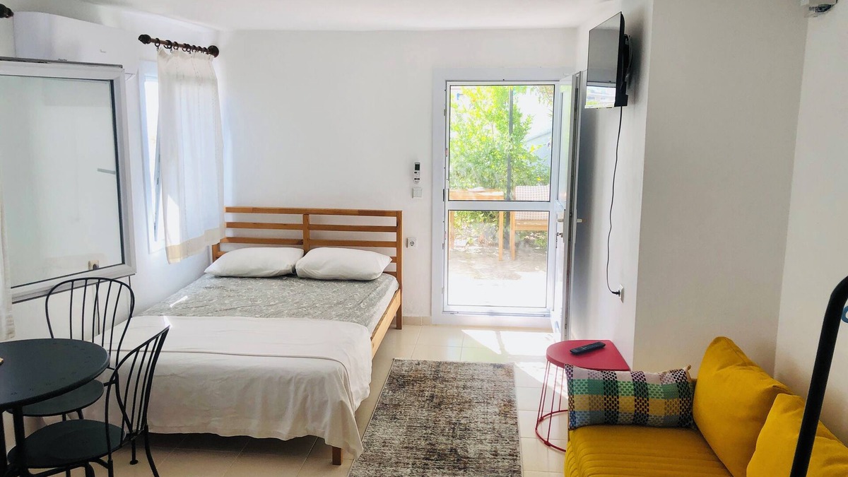 Bogazici Apartment | Peaceful Studio by the Beach in Bodrum