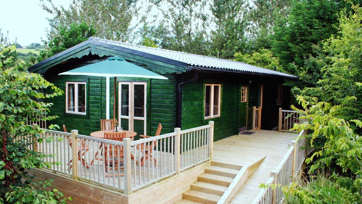 Llangeler Cabin | Peaceful Swedish Log Cabin set in a Vineyard Location