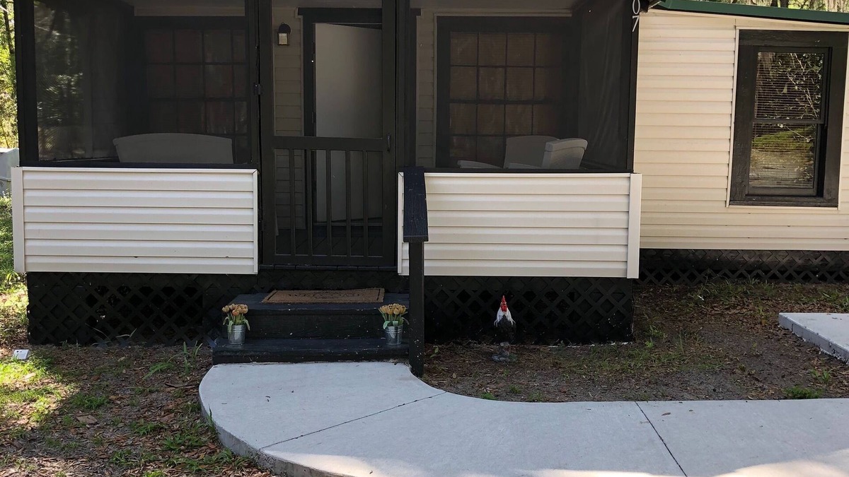 Florahome House | Peaceful, two bedroom home in lovely Florahome, FL.