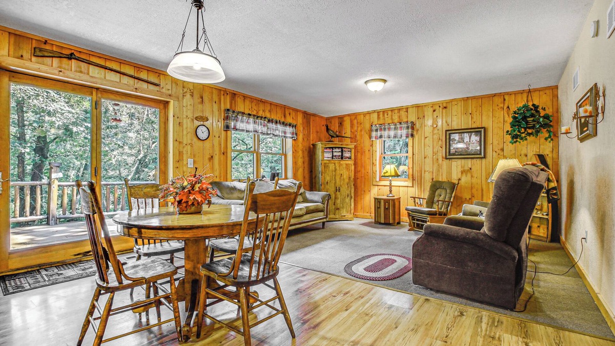 Wautoma Cabin | Peaceful Wautoma Retreat w/Deck on 10 Acres!