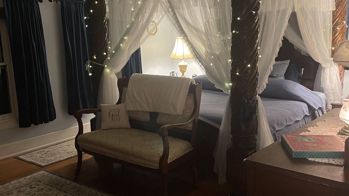 Port Crane House | PeaceHaven sleeps 6