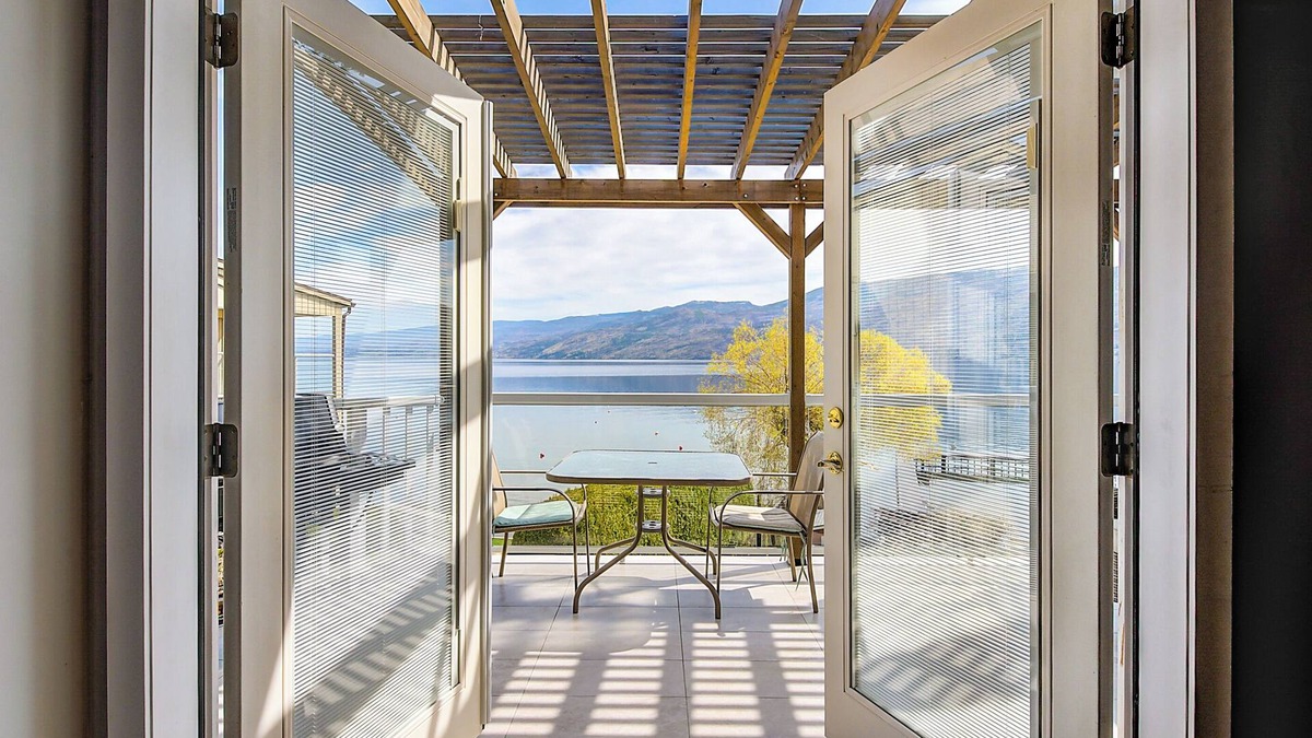 Central Okanagan Resort | Peachland Beach Resort