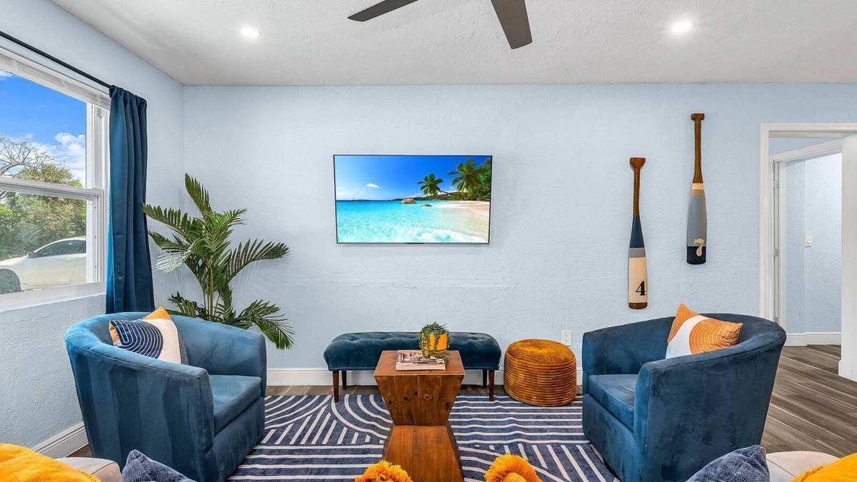 Riviera Beach House | Peanut Island Paradise I 4 Mins to Island Shuttle!