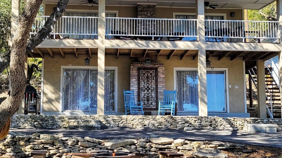 Lakehills House | Pebble Beach Lakehouse Oasis with Medina Lake Views!