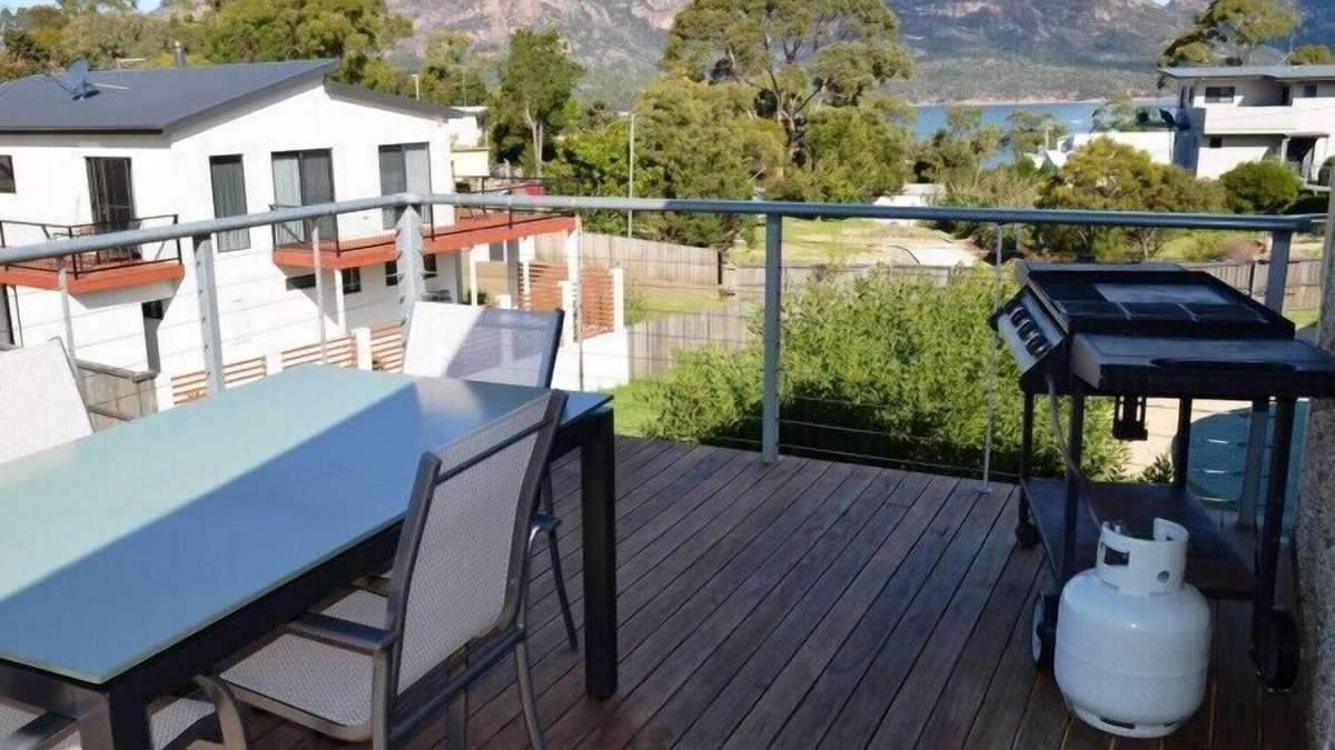 Coles Bay Cottage | Pebble Shack