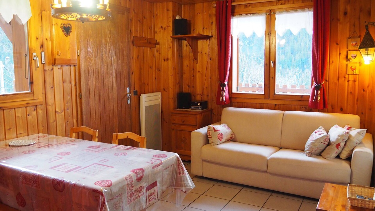 Peisey-Nancroix Apartment | PEISEY VALLANDRY Beautiful Apartment with a superb view of the valley at 100M RM