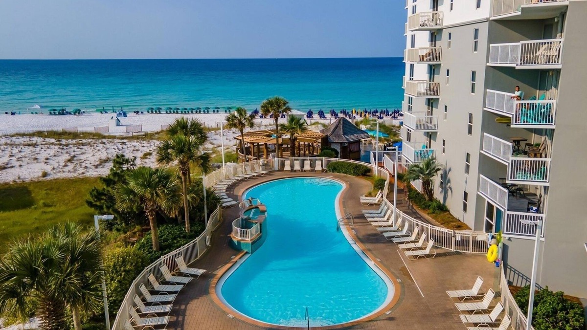 Destin Condo | Pelican Beach 0411 1 Bedroom Condo by Pelican Beach Management