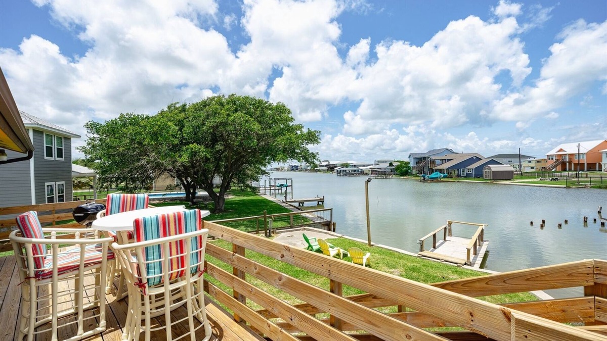 Rockport House | Pelican Cove - Canal Home Located in Copano Ridge