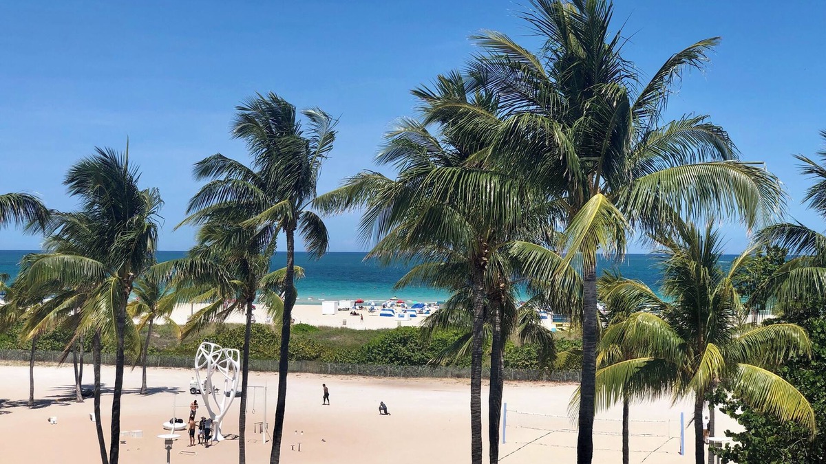 South Beach Hotel | Pelican Hotel