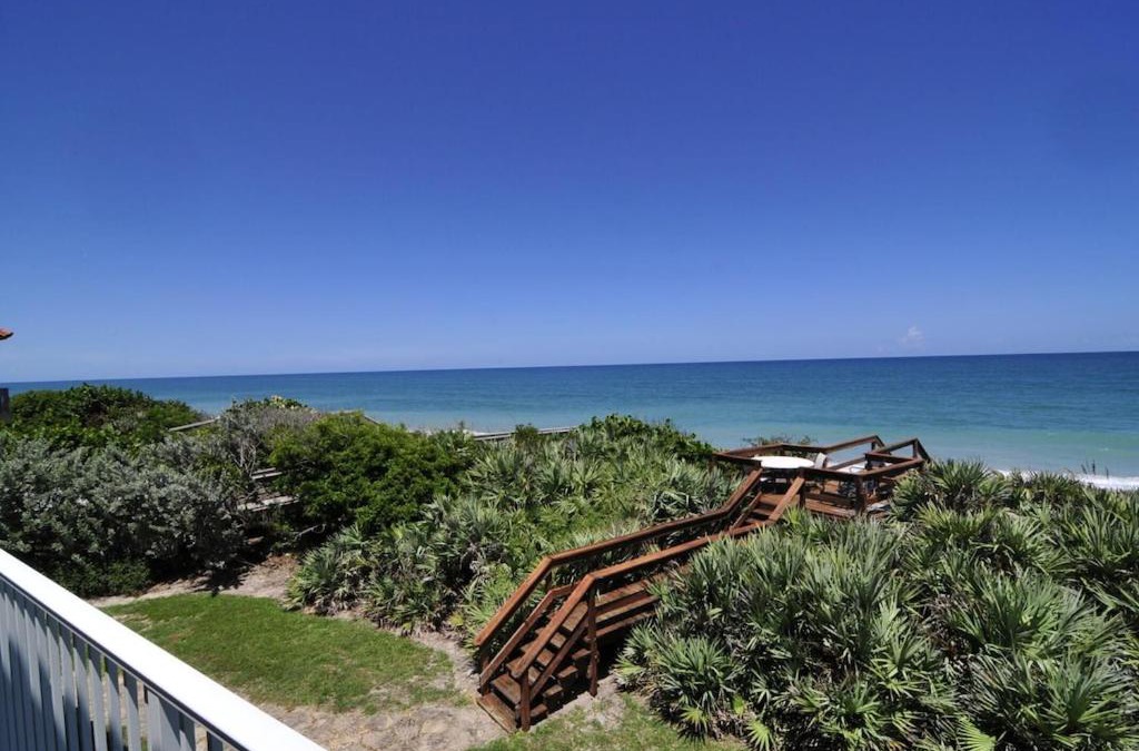 Aquarina House | Pelican Perch-Four bedroom heated pool oceanfront home