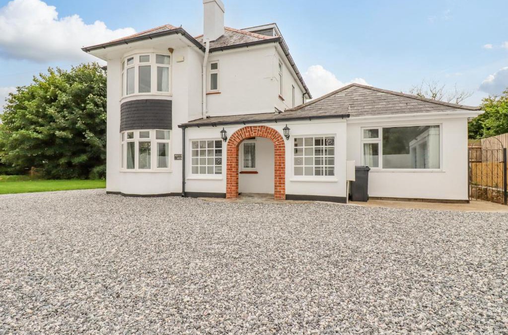 Summercourt House | Pen-Y-Thon House