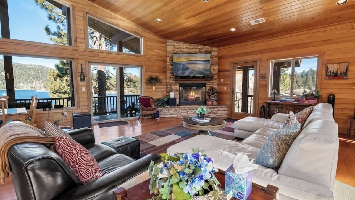 Boulder Bay House | Peninsula Panorama Lakefront