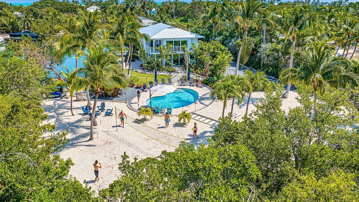 Islamorada House | Peninsula Villa | Boat Dock | Heated Pool | Sunset Point