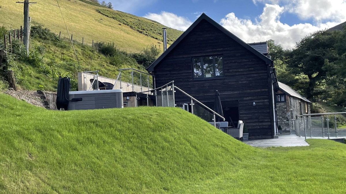 Llanbrynmair House | Pennant Uchaf