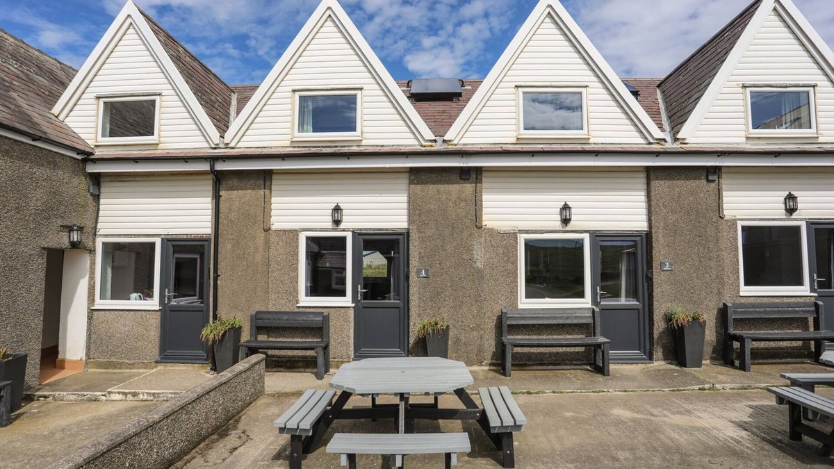 Llanengan Cottage | PENRHYN - 4 TY'N DON, family friendly in Abersoch