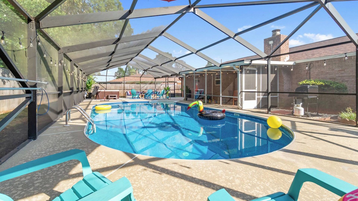 West Pensacola House | Pensacola Poolside Family Retreat w/Hot Tub & Game Room