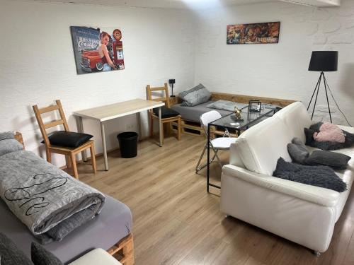 Leuna Apartment | Pension 10 Betten