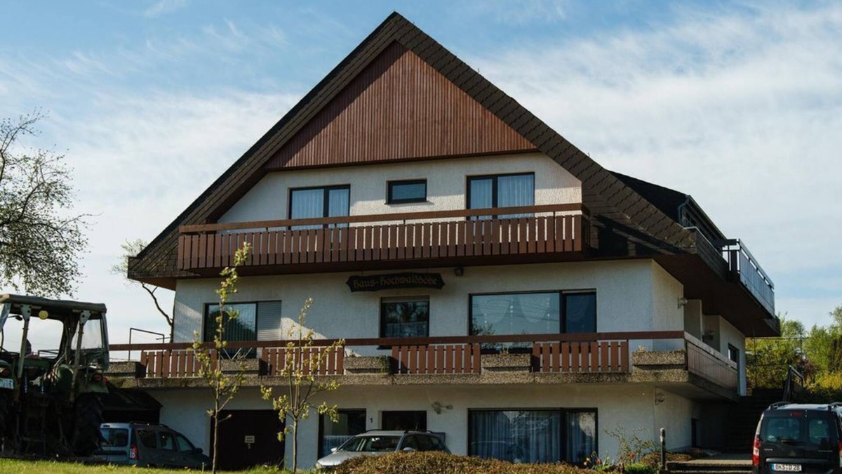 Hinzerath Cottage | Pension "Haus Hochwaldhöhe" - double room shower/WC