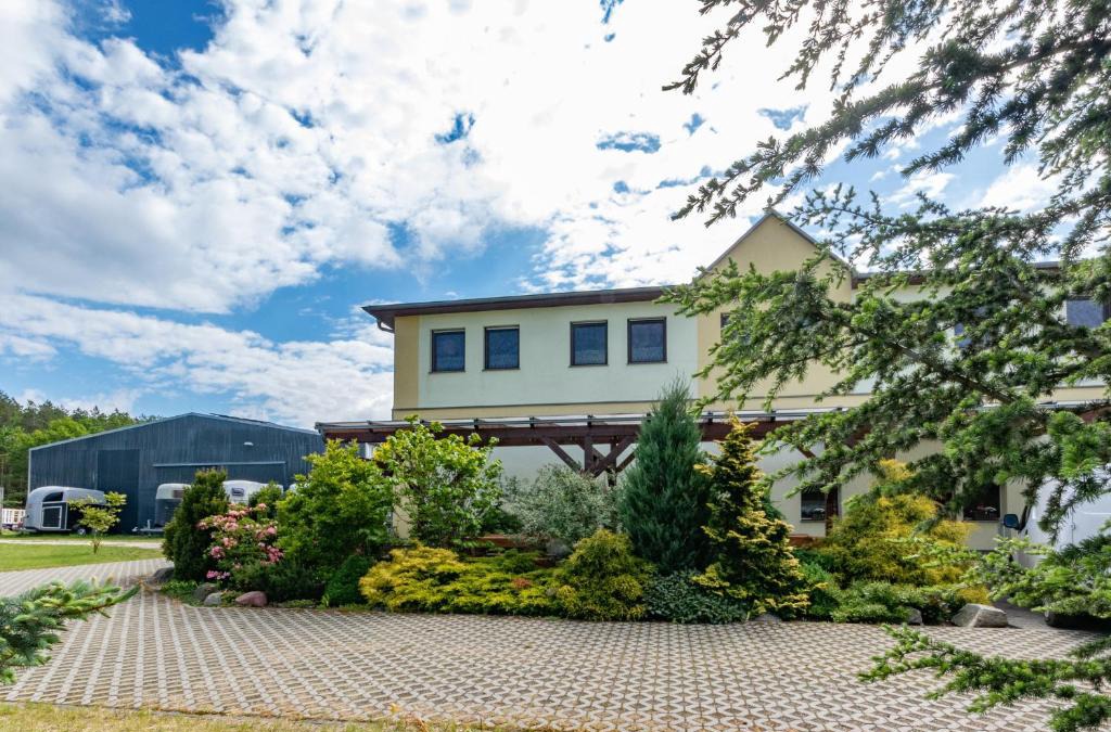 Schmogrow Other | Pension zum Reiterhof