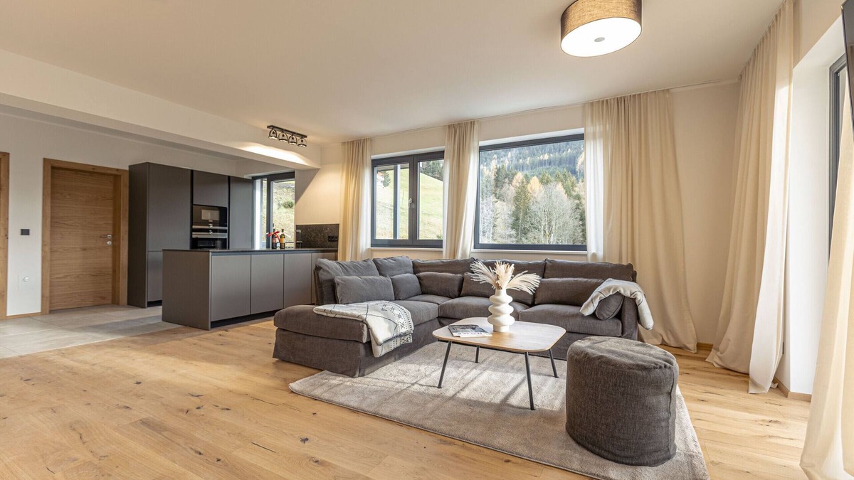 Sankt Martin am Tennengebirge Apartment | Penthouse for up to 6 people & infinity pool