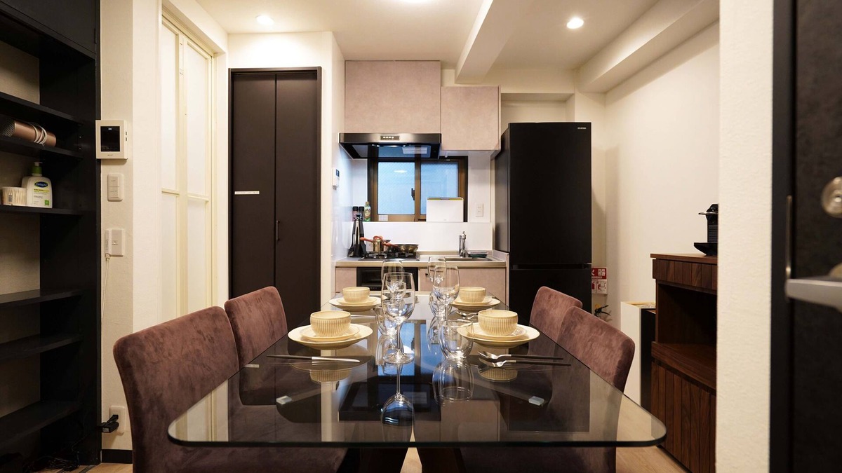 Hiroo Apartment | Penthouse 1-bedroom flat in Hiroo Shibuya