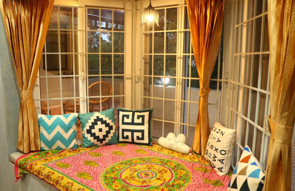 Heritage Town House | Penthouse 2BHK with Bathtub and Terrace