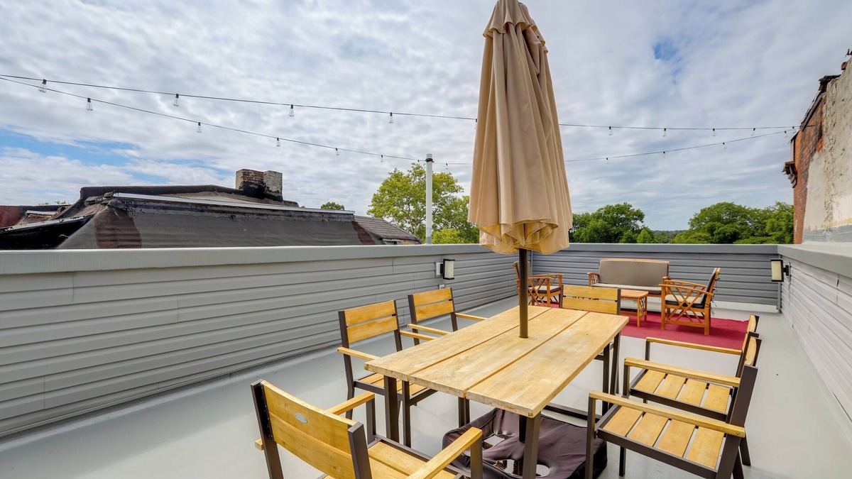 North Philadelphia West Condo | Penthouse Condo w/Rooftop Deck in Philadelphia!