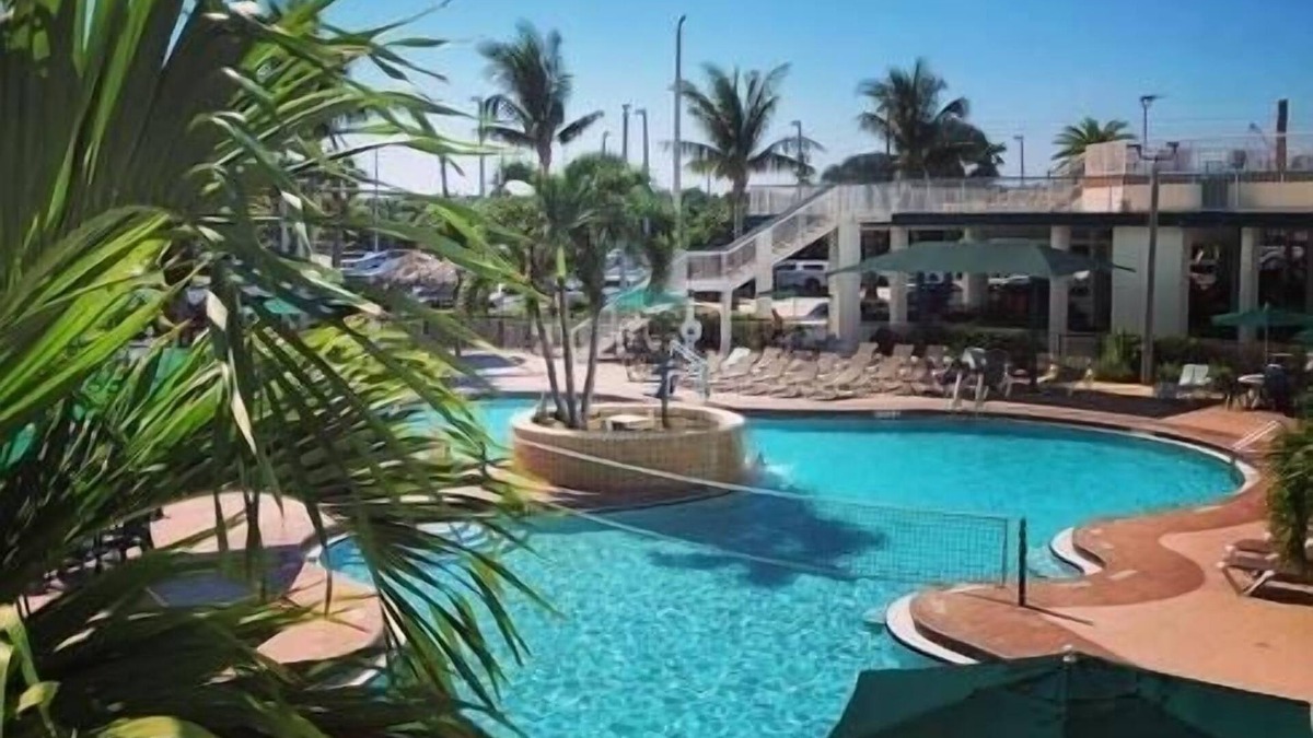 Cocoa Isles Resort | Penthouse on Cocoa Beach Ocean Front-Double Balcony