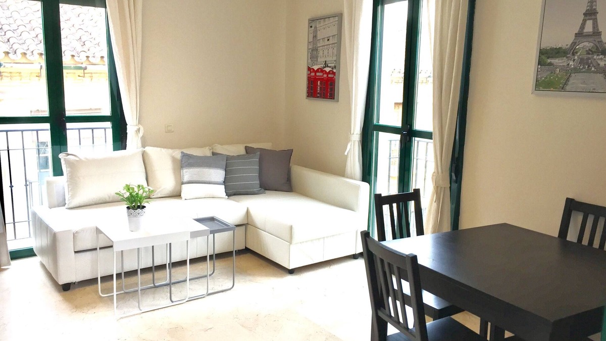 San Felipe Neri Apartment | Penthouse. Tow bedrooms. Parking free