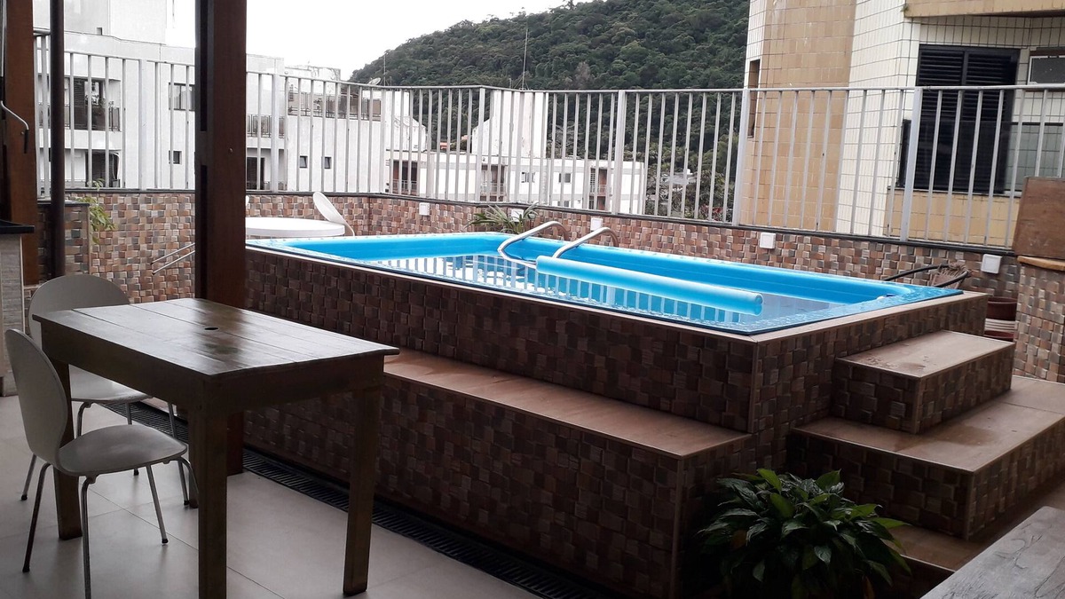 Parque Enseada Apartment | PENTHOUSE W/POOL AND PRIVATE BARBECUE ENSEADA GUARUJA NEAR THE BEACH