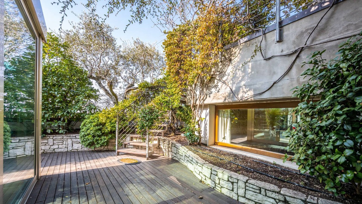 Sud-Ovest Apartment | Penthouse whit Roof Garden swimming pool
