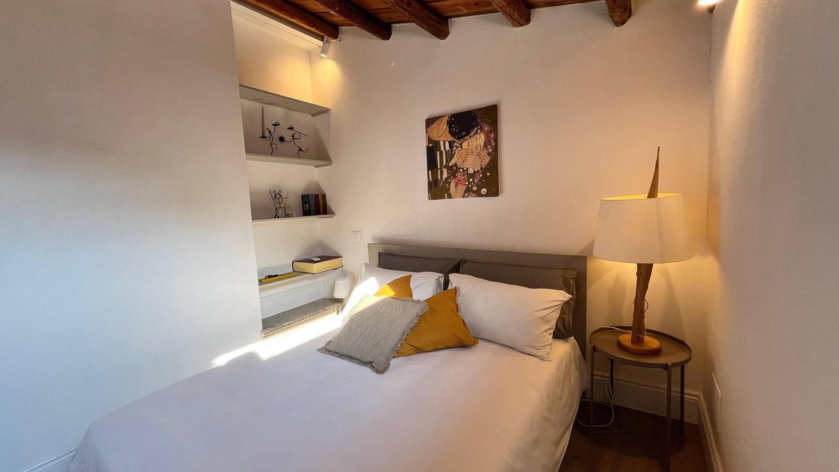 Caltagirone House | Penthouse with balcony overlooking the Caltagirone Steps