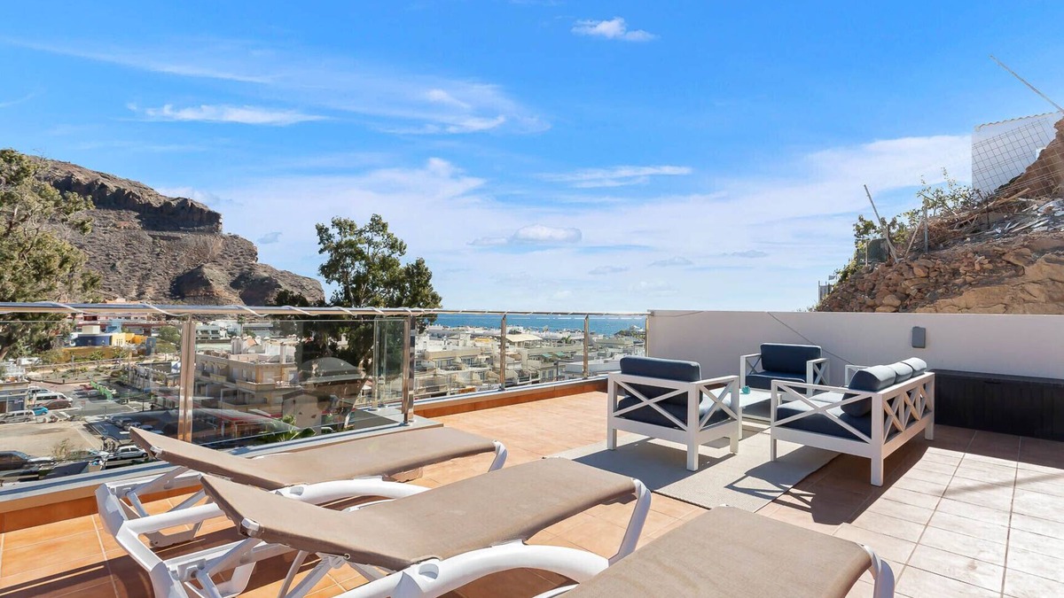 Lomo Quiebre Apartment | Penthouse with great terrace and sea views