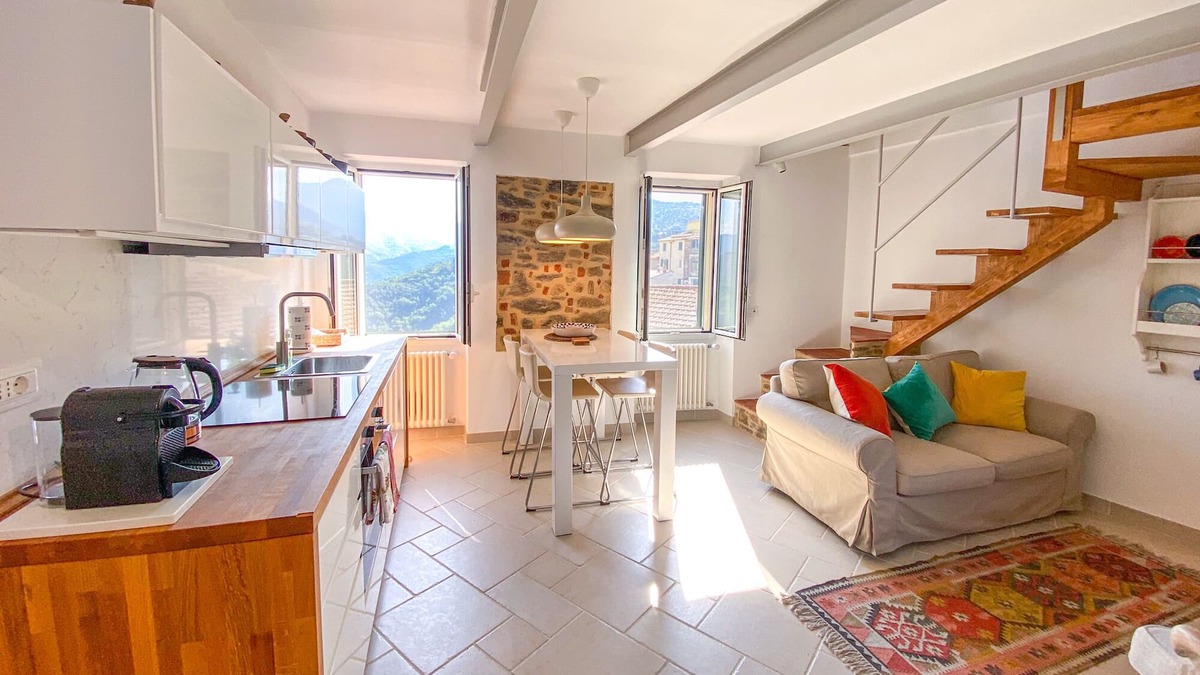 Perinaldo Apartment | Penthouse with Views of the Alps, Perinaldo.