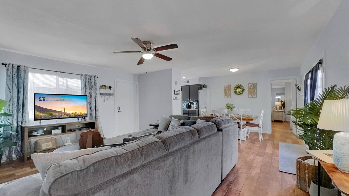 Tempe House | Perfect 3/2 Patio Home! Pool Close! Private Courtyard!