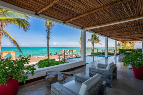 Costa Mujeres Villa | Perfect Beach Location For Families And Weddings