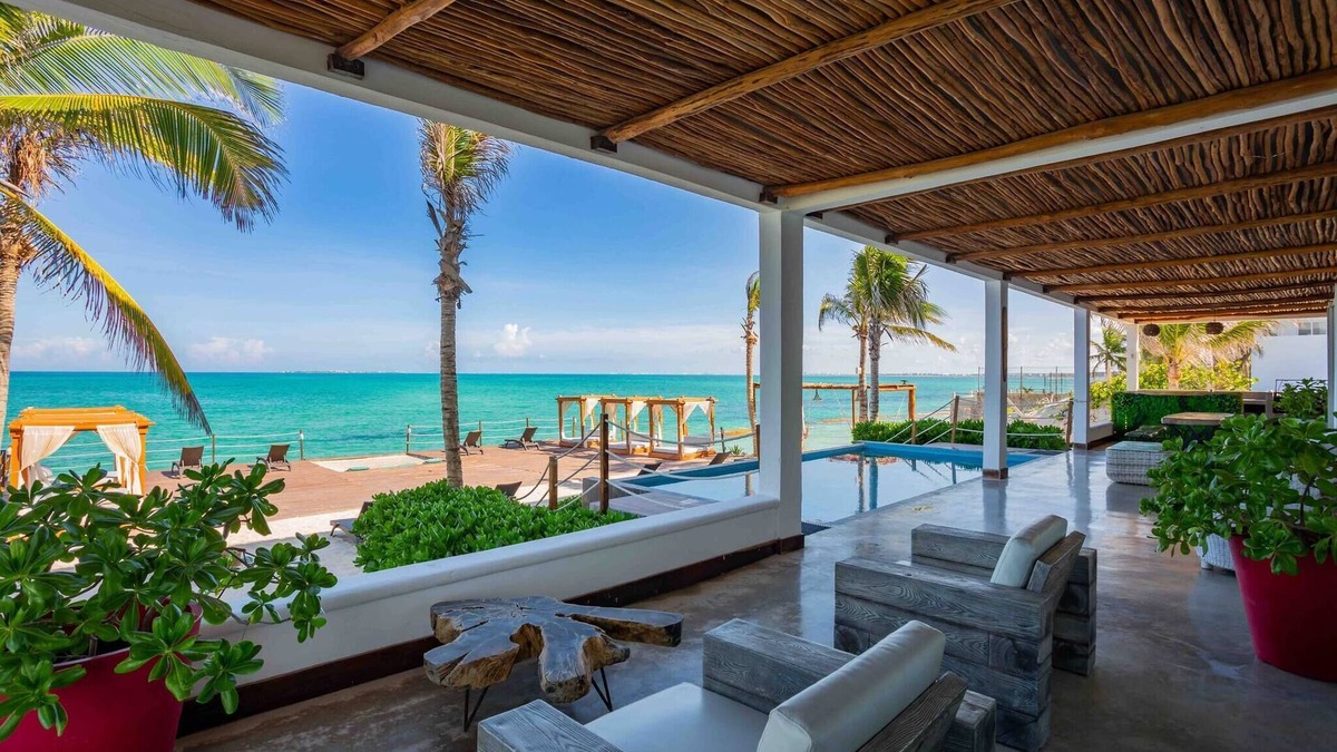 Costa Mujeres Villa | Perfect Beach Location For Families And Weddings