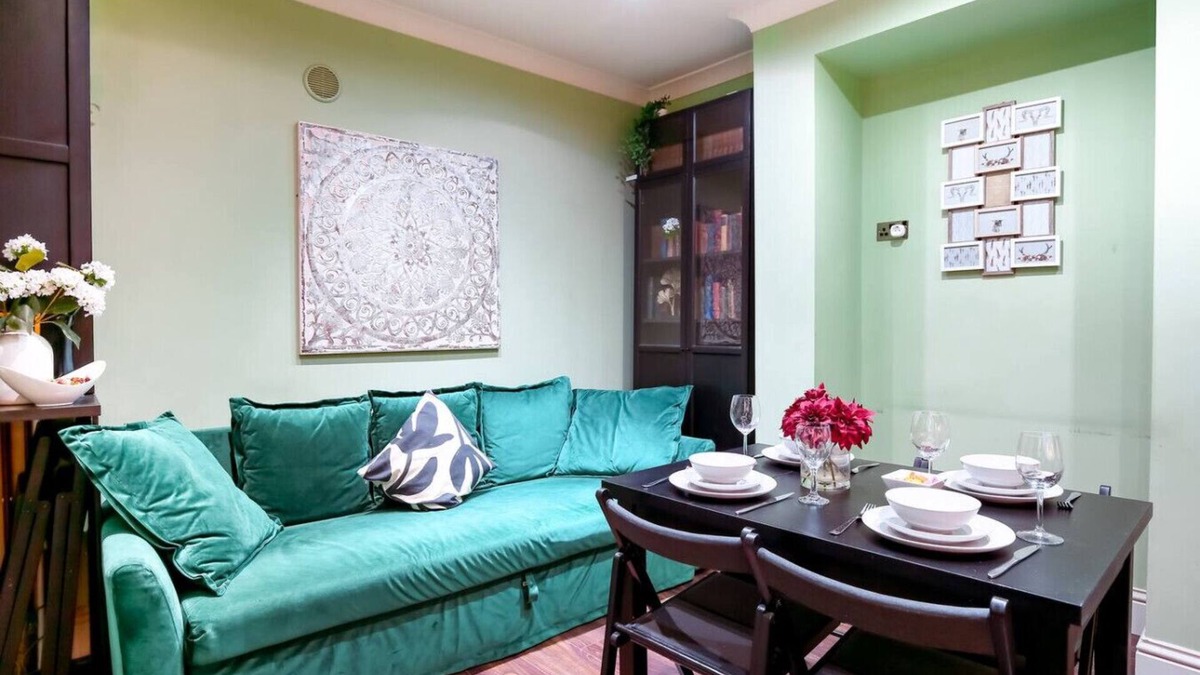 Ferndale Apartment | Perfect Booking | Steps from Brixton Station