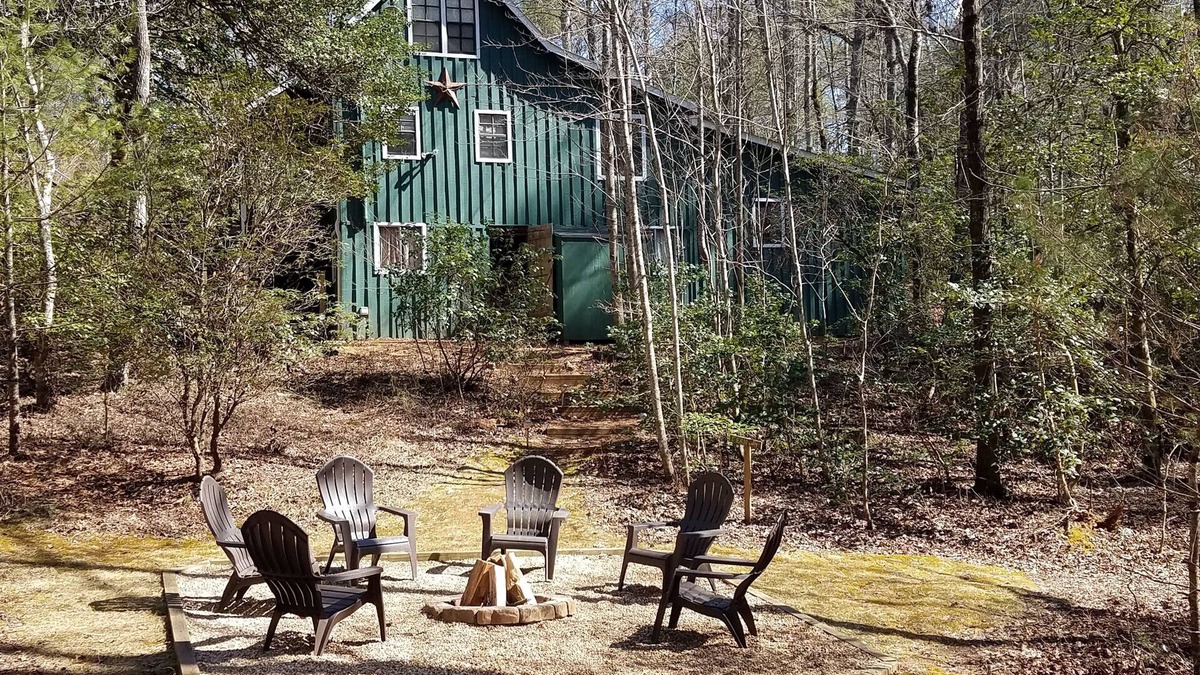 Lakemont Cabin | Perfect Cabin Near Lake Rabun Beach, Beautiful Hikes, Waterfalls, Tallulah Gorge
