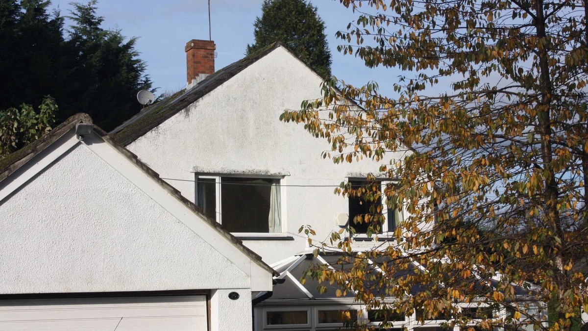 Old St Mellons House | Perfect Cardiff Base