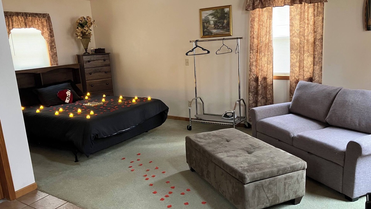 Marcellus Cabin | Perfect couple's retreat or family getaway less than an hour from Lake Michigan!