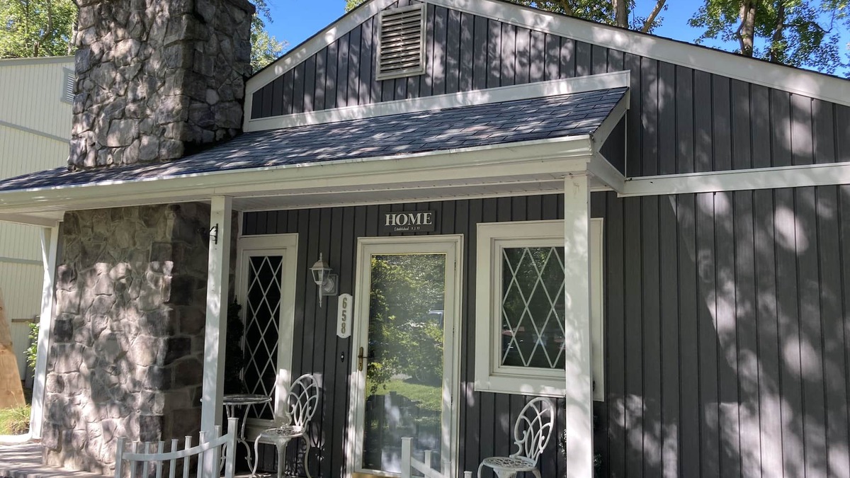 North Beach Cottage | Perfect family/friend getaway. Kayaks and bikes provided.Walk to Herrington Harb