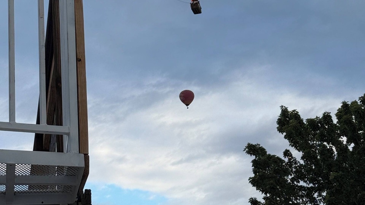 Paradise Hills Civic House | Perfect family home for Baloon Fiesta travelersl.