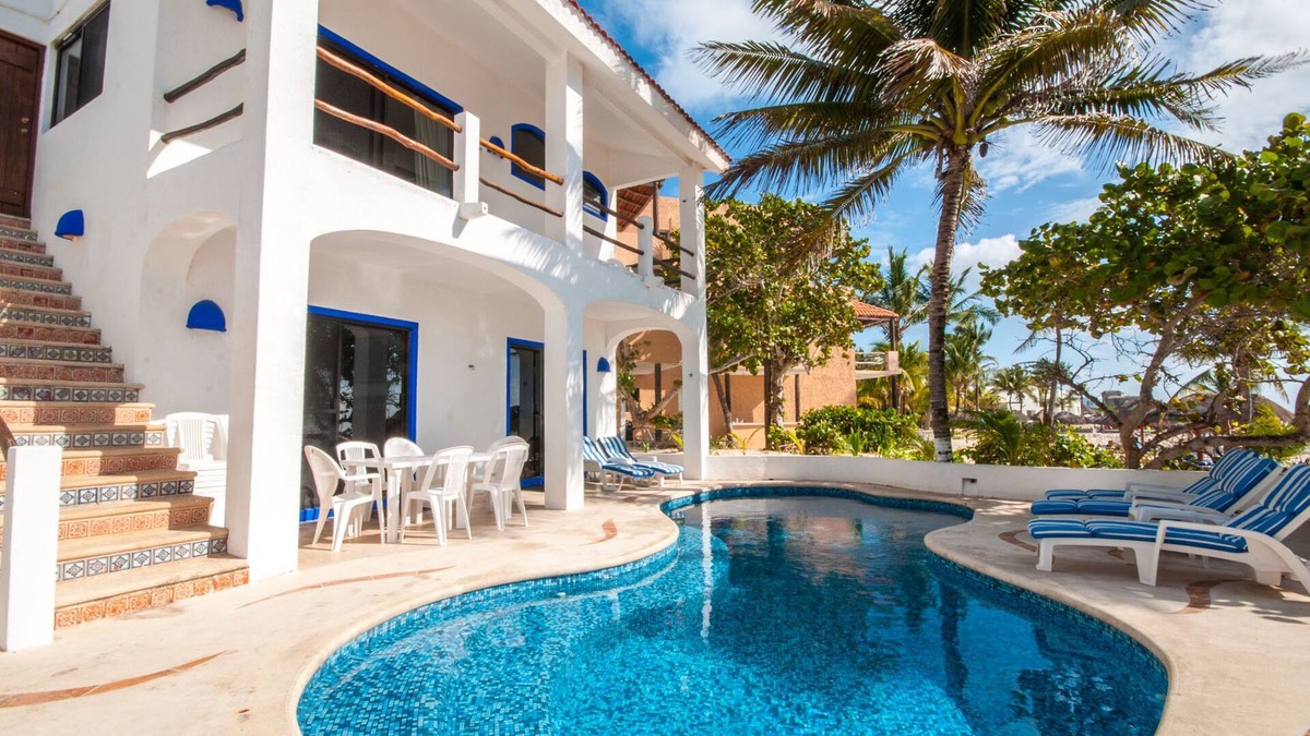 Akumal Villa | Perfect for a large group! Beachfront 7 bedroom villa with pool, AC and WiFi!