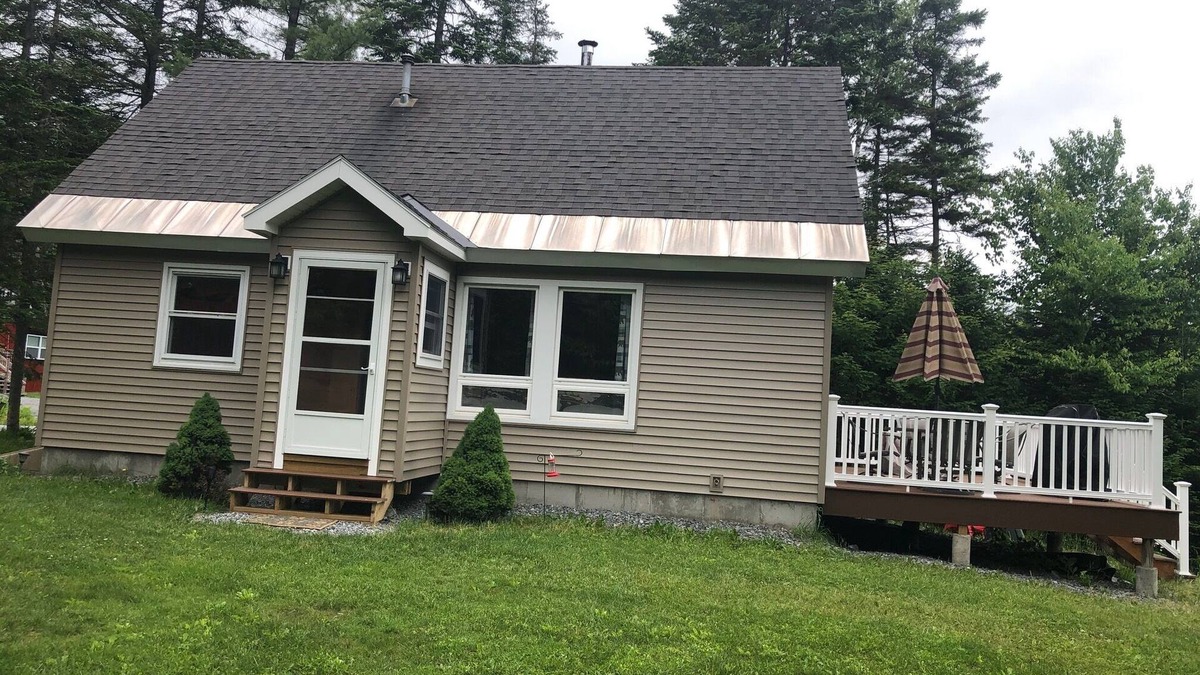 Woodford Cottage | Perfect for a peaceful get away in clean fresh Vermont air!